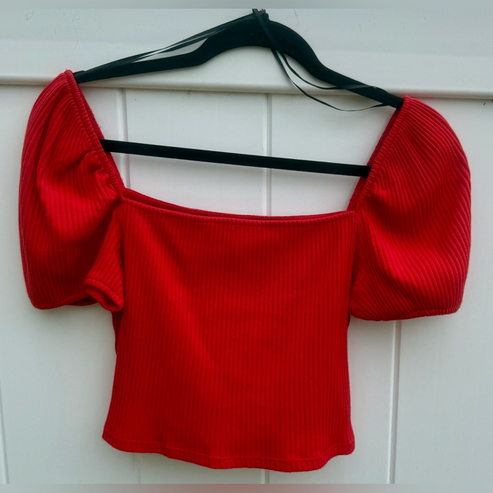 H&M Red Short Balloon Sleeve Ribbed Cropped Top.  Size Large.  NWT. - Picture 5 of 5